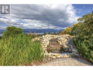 4860 Tuscany Lane. Kelowna, British Columbia