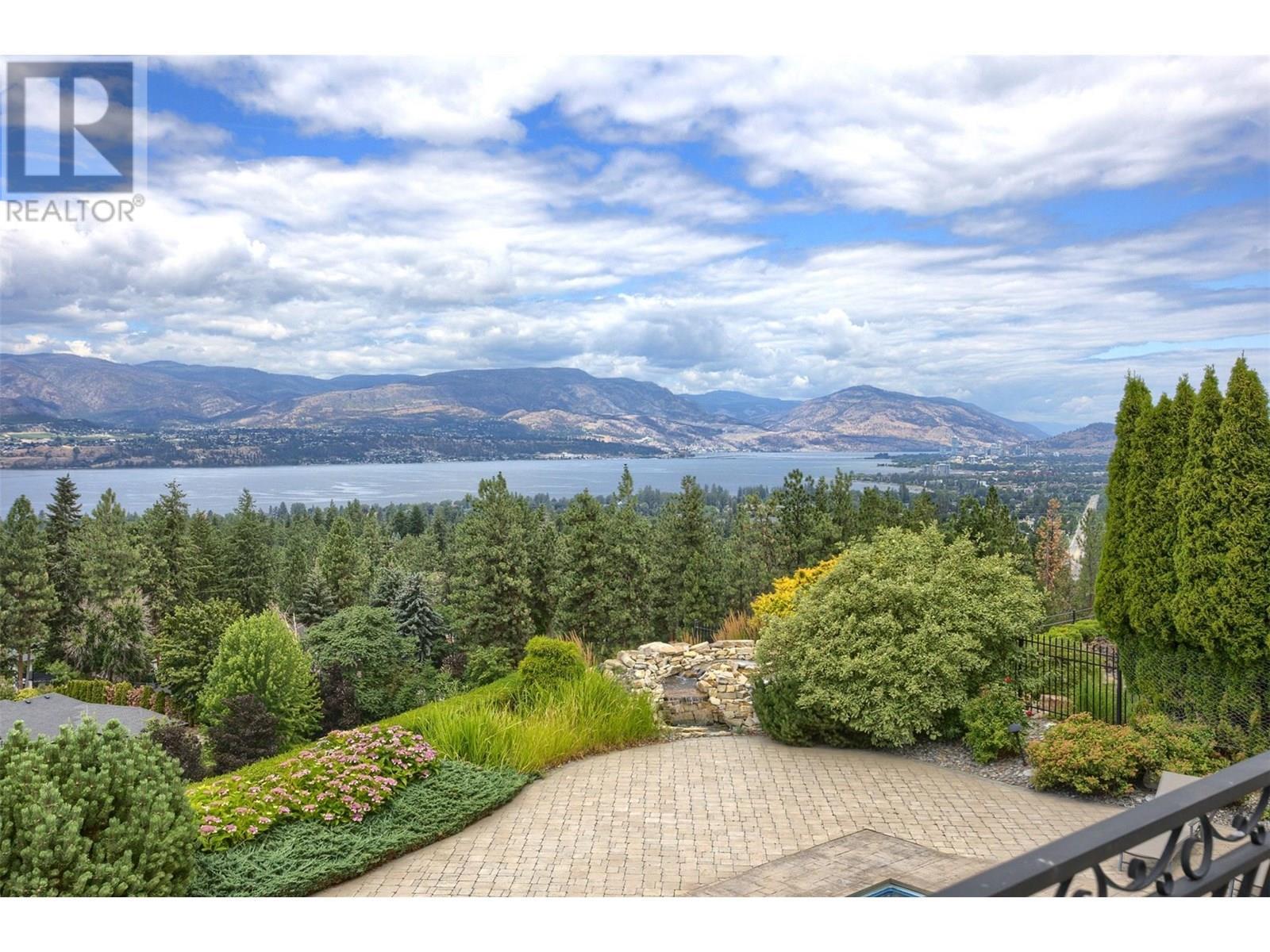 4860 Tuscany Lane. Kelowna, British Columbia