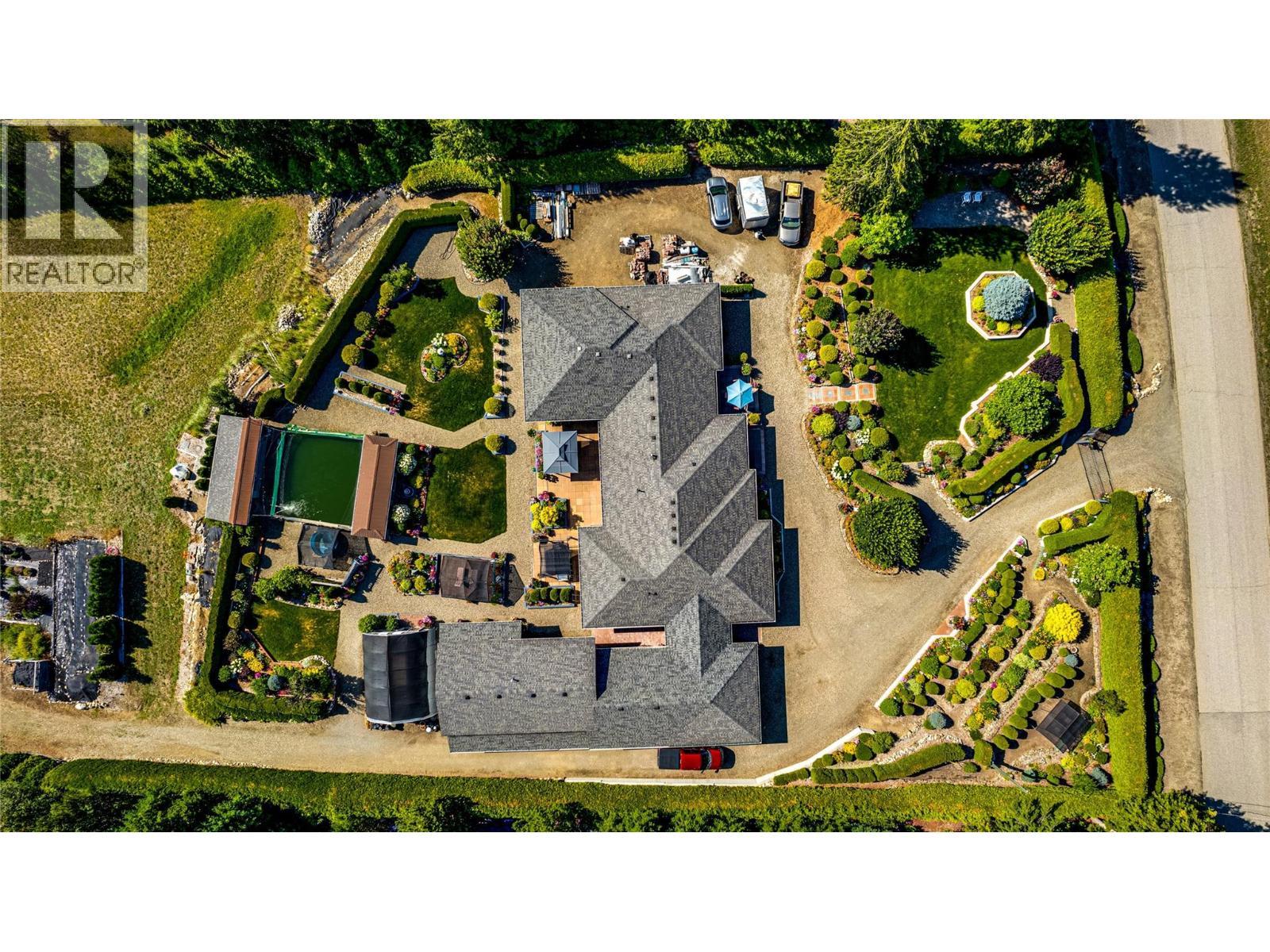 39 Ladyslipper Road. Lumby, British Columbia