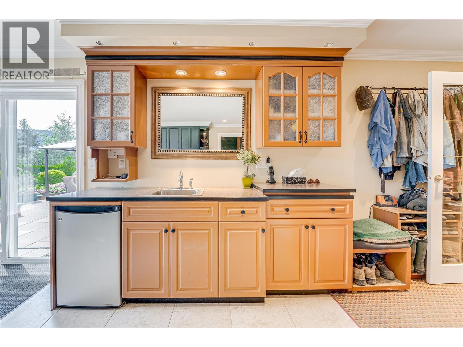 39 Ladyslipper Road. Lumby, British Columbia