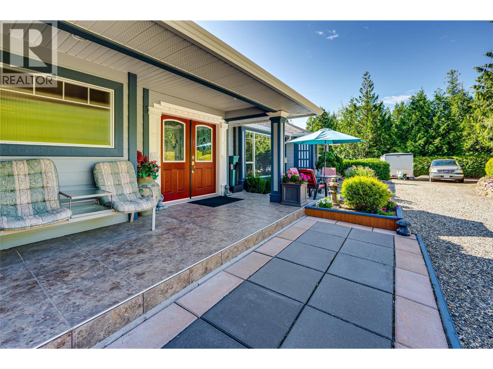 39 Ladyslipper Road. Lumby, British Columbia