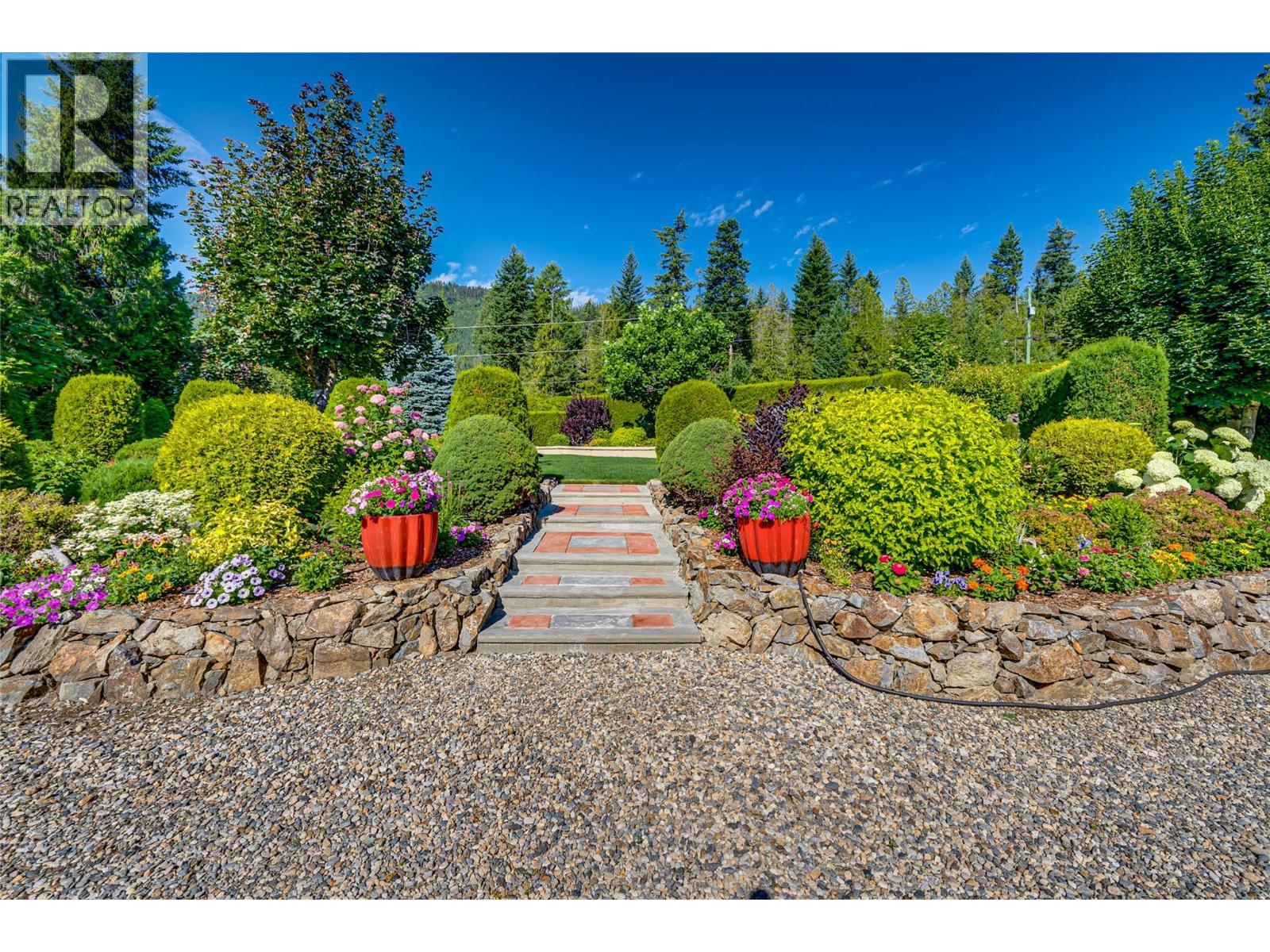 39 Ladyslipper Road. Lumby, British Columbia