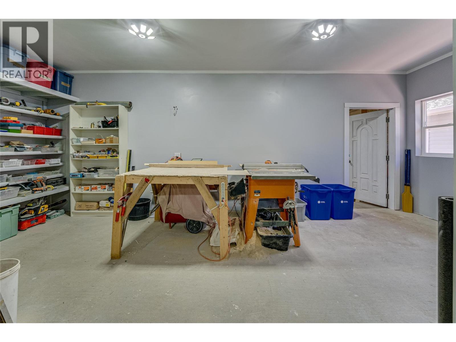 39 Ladyslipper Road. Lumby, British Columbia