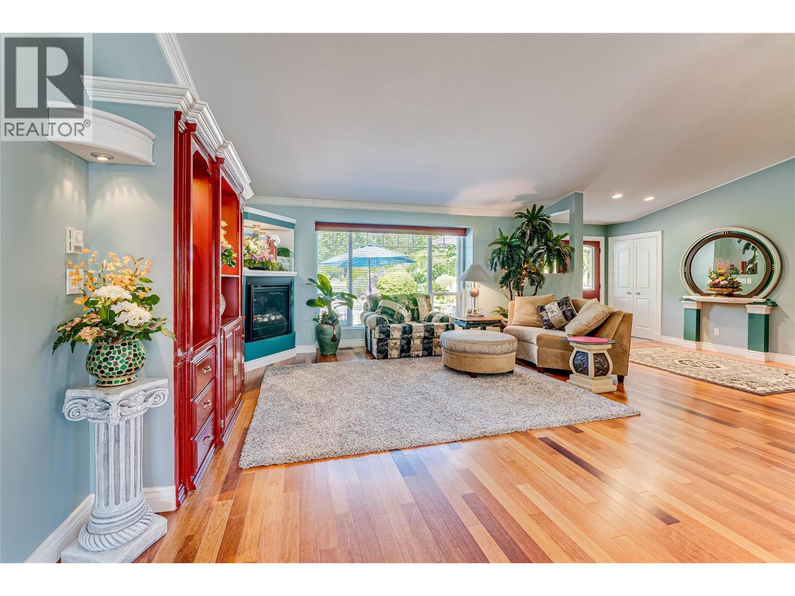 39 Ladyslipper Road. Lumby, British Columbia