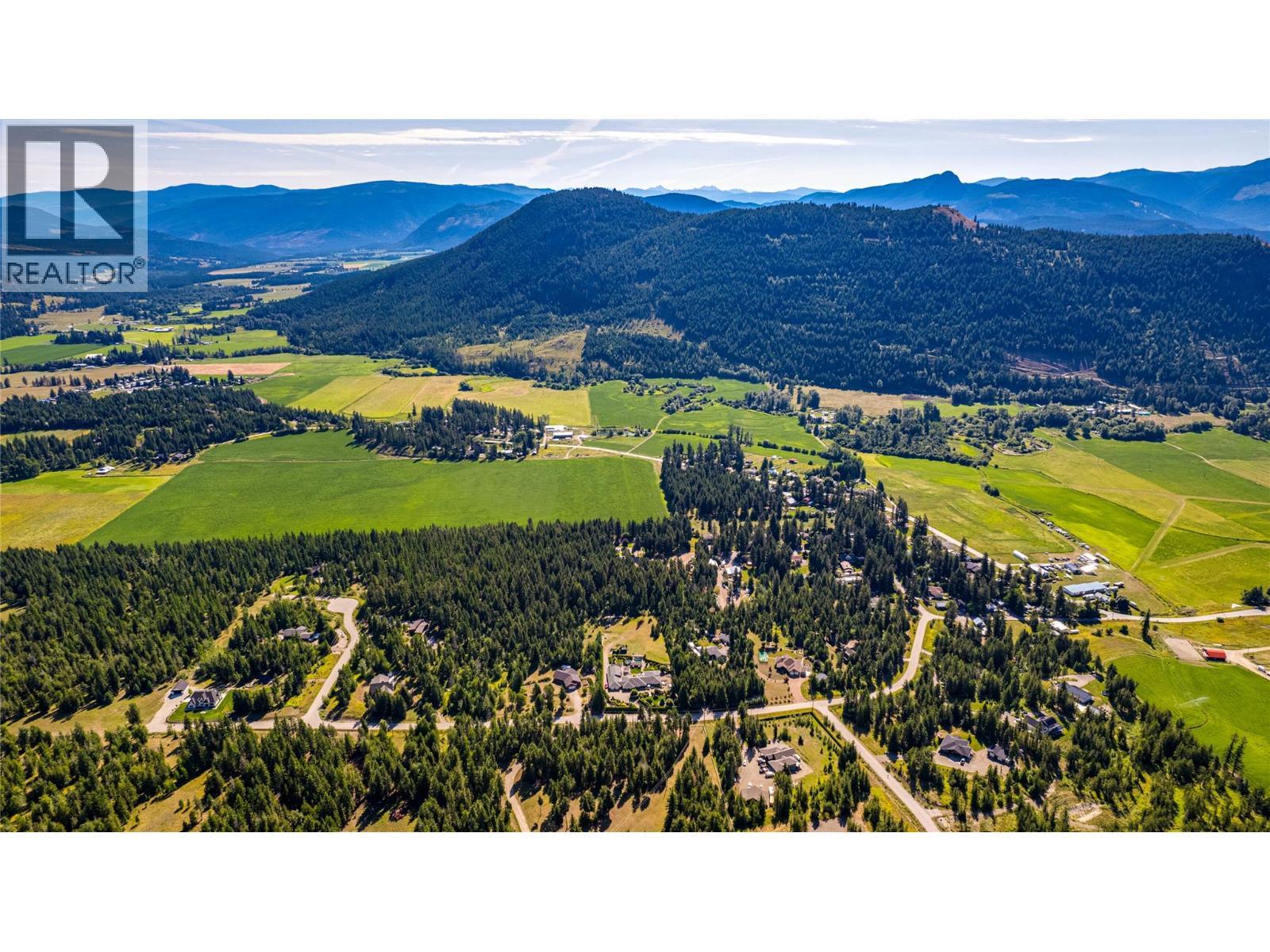 39 Ladyslipper Road. Lumby, British Columbia