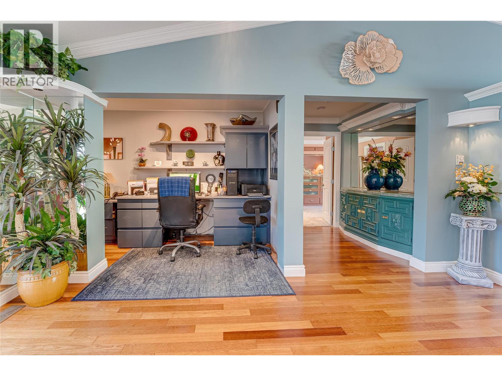 39 Ladyslipper Road. Lumby, British Columbia