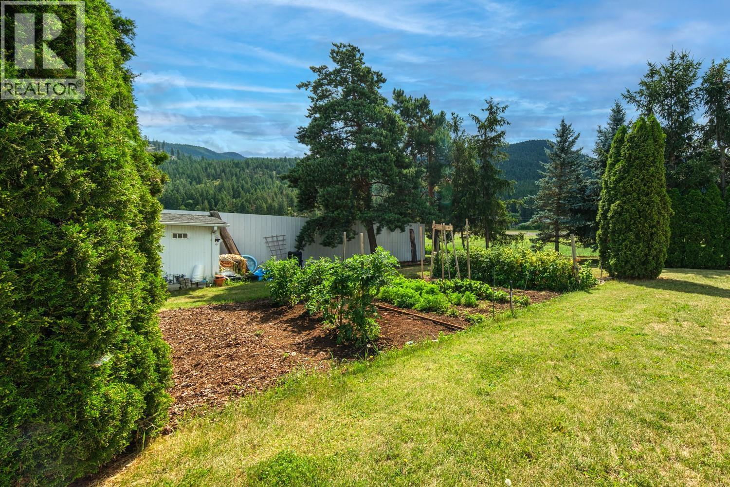 135 Pleasant Valley Cross Road. Armstrong, British Columbia