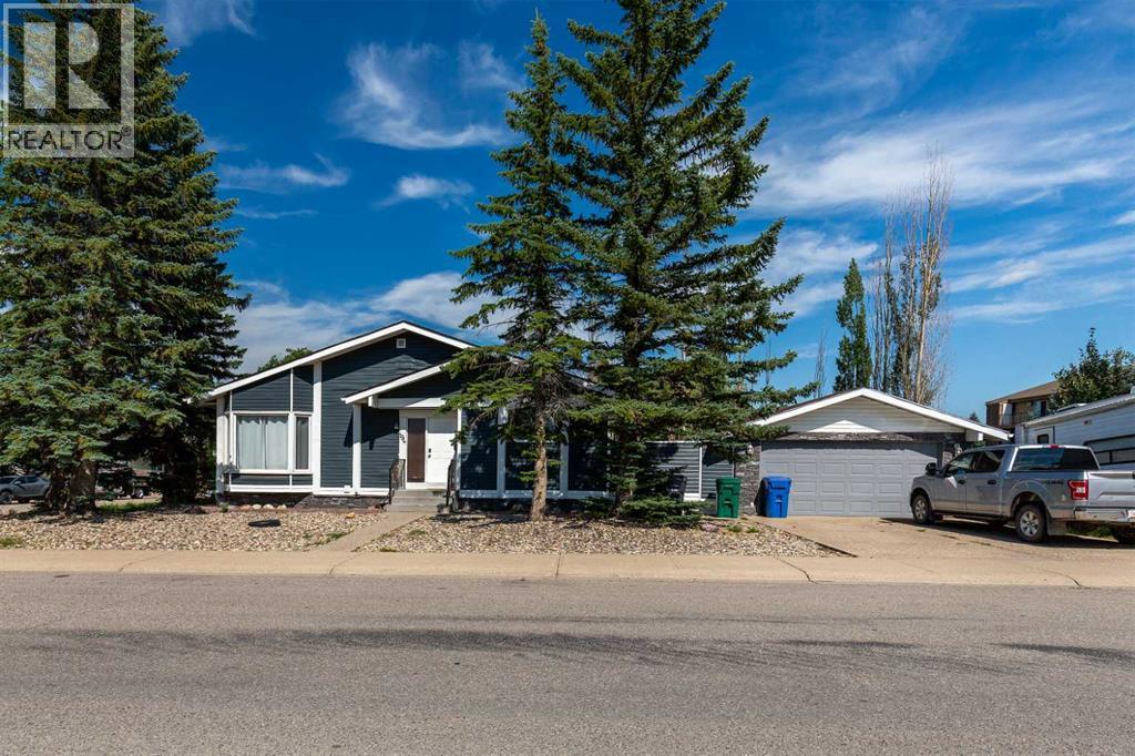 194 Pensacola Court W, Lethbridge