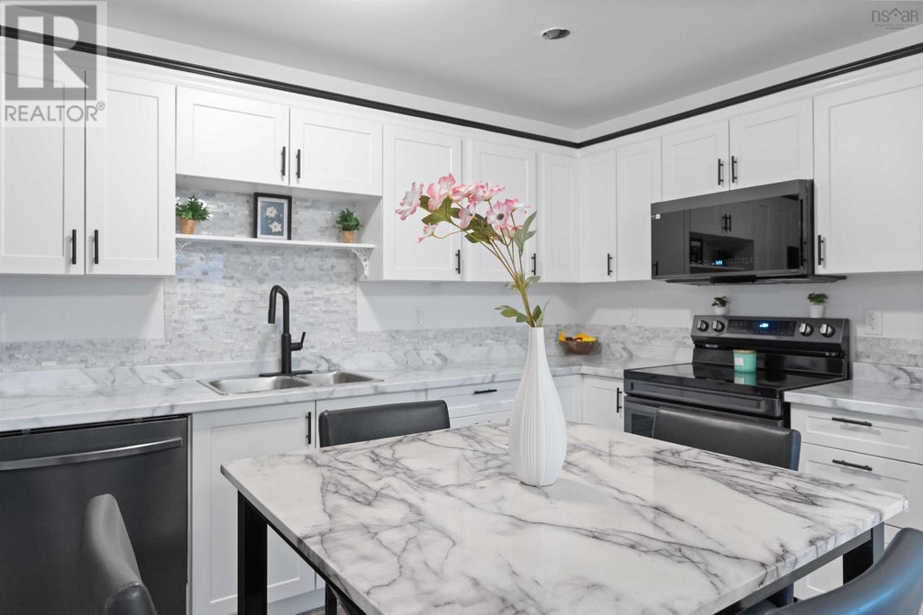 317 Nichols Avenue, North Kentville