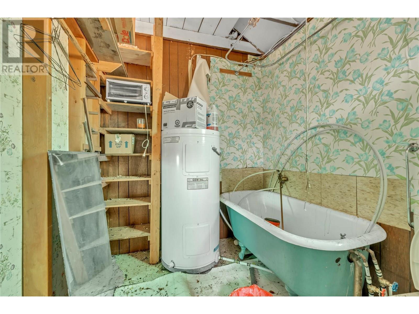 3558 Princeton Summerland Rd. Princeton, British Columbia