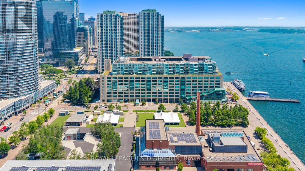 1201 - 211 Queens Quay W, Toronto (waterfront Communities)