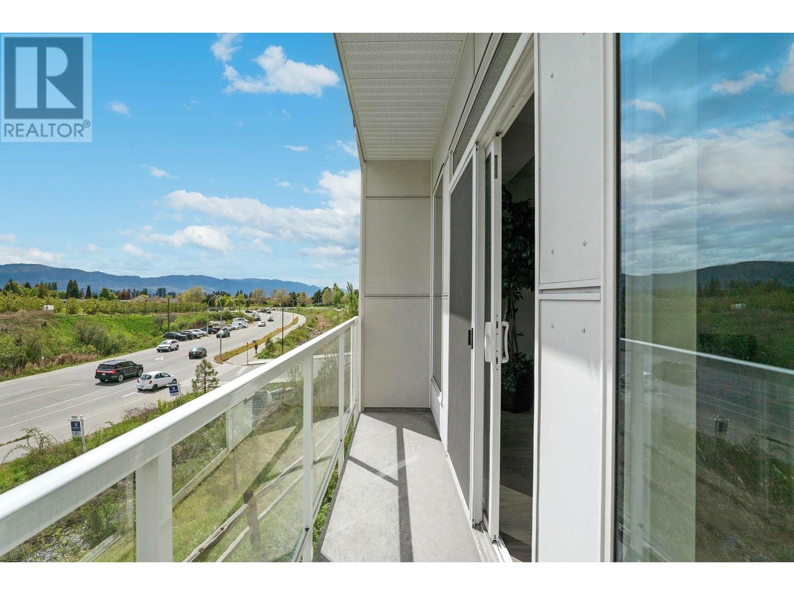 720 Valley Road Unit# 49. Kelowna, British Columbia