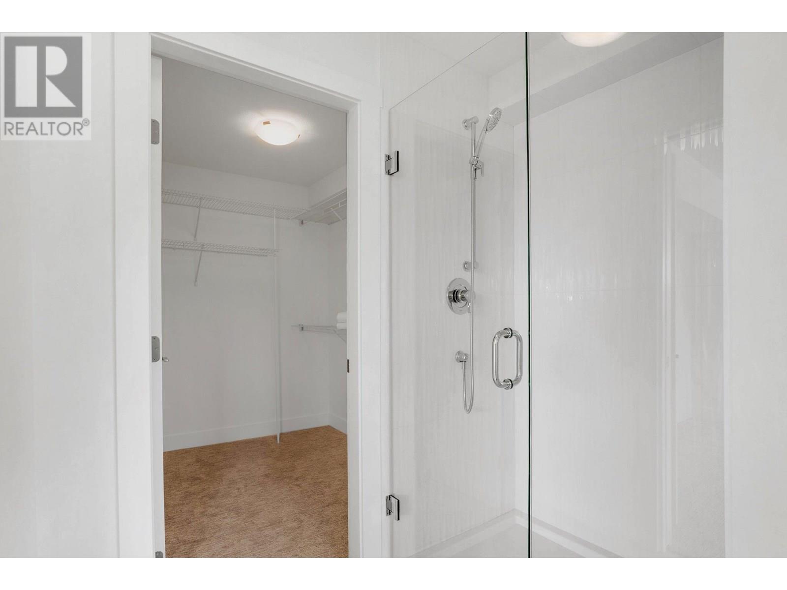 720 Valley Road Unit# 49. Kelowna, British Columbia