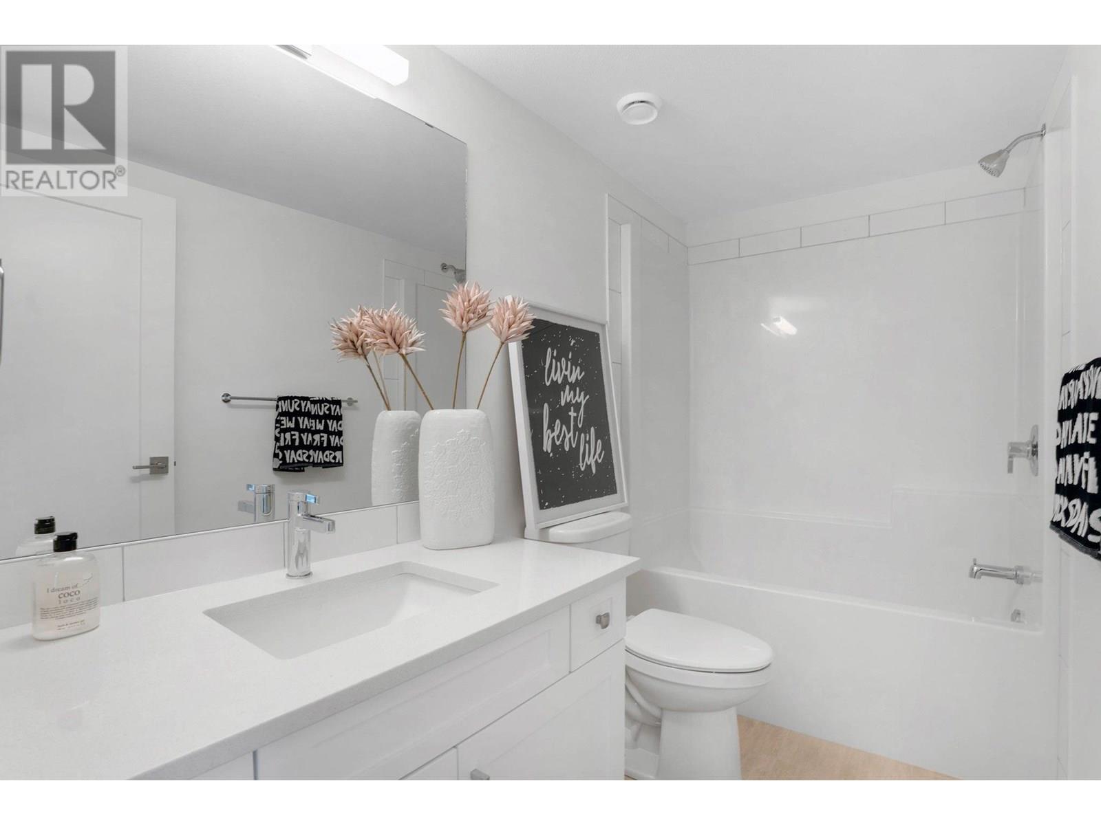 720 Valley Road Unit# 49. Kelowna, British Columbia