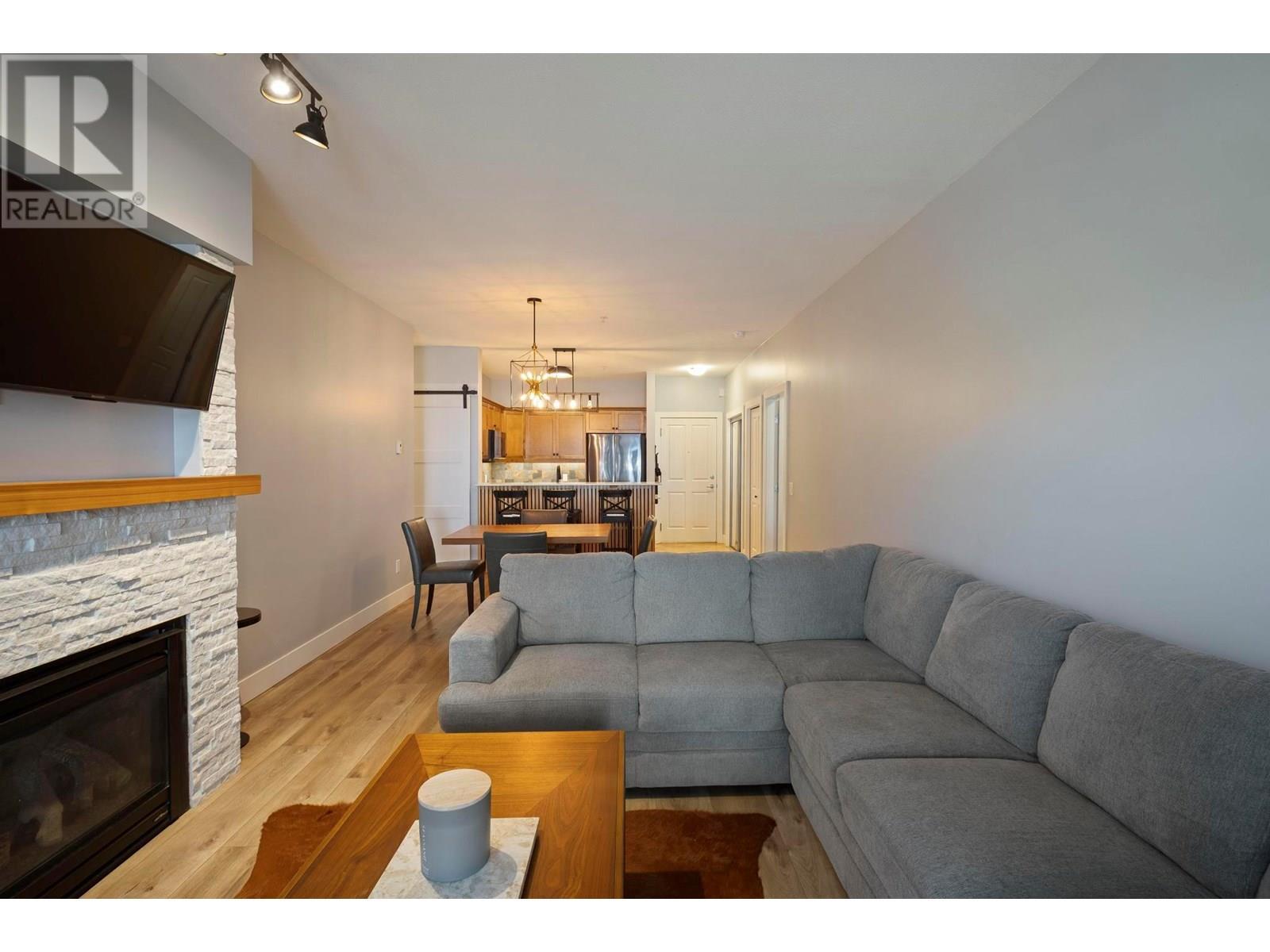 2532 Shoreline Drive Unit# 102. Lake Country, British Columbia