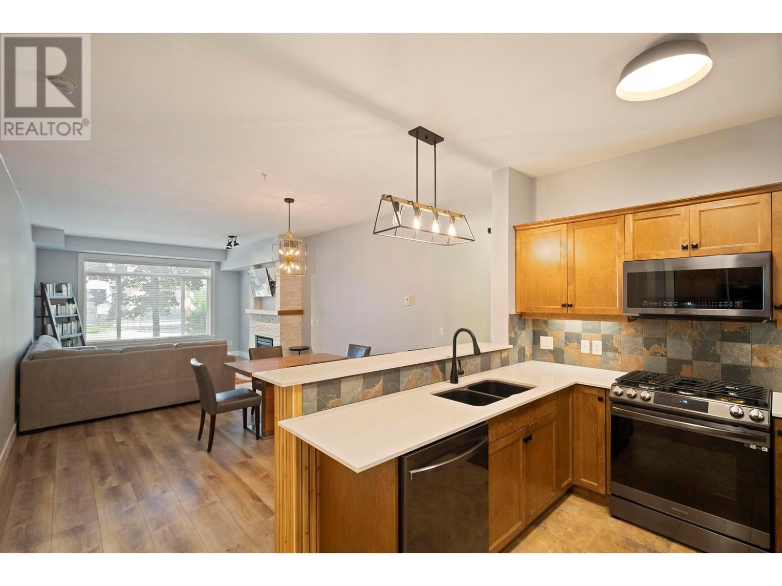 2532 Shoreline Drive Unit# 102. Lake Country, British Columbia
