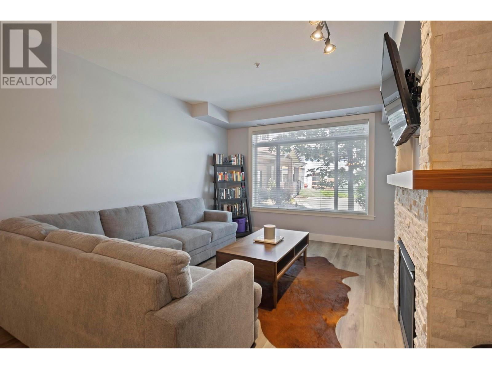 2532 Shoreline Drive Unit# 102. Lake Country, British Columbia