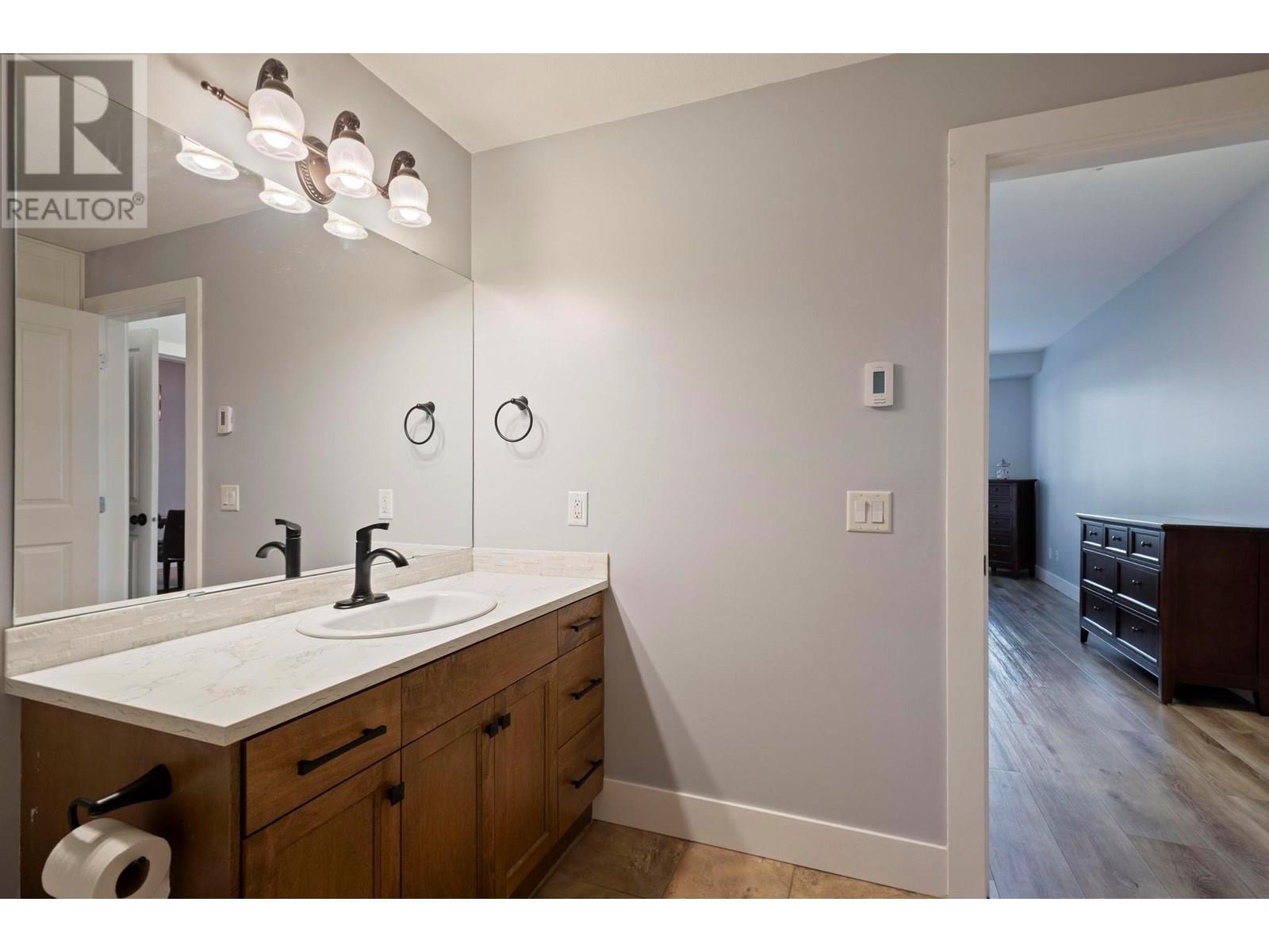 2532 Shoreline Drive Unit# 102. Lake Country, British Columbia