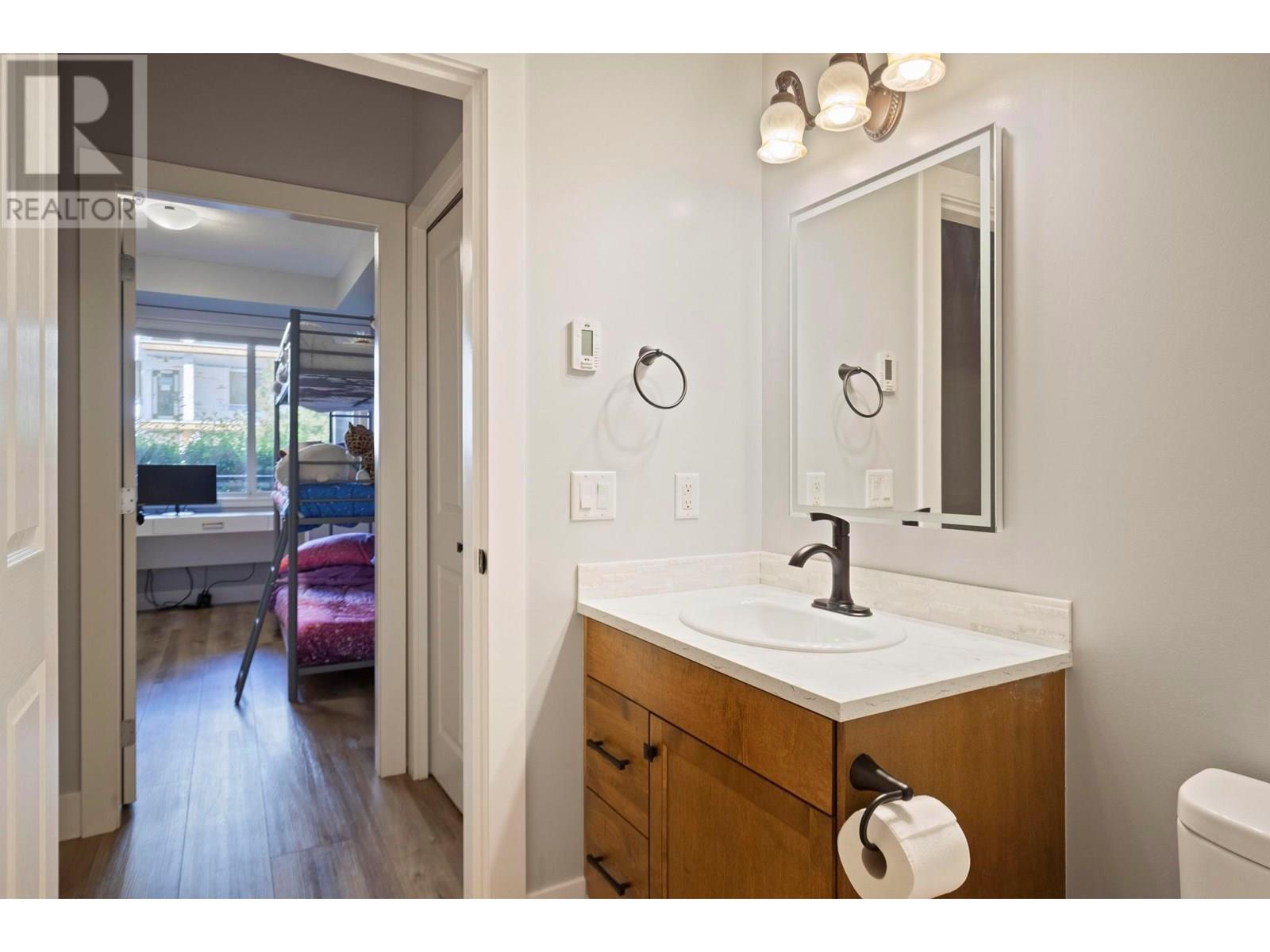 2532 Shoreline Drive Unit# 102. Lake Country, British Columbia