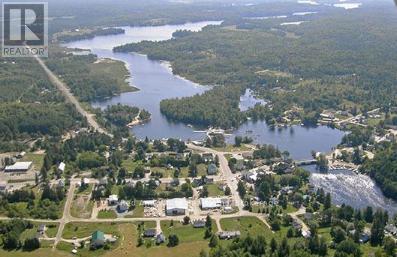 5 Bay Street, Magnetawan