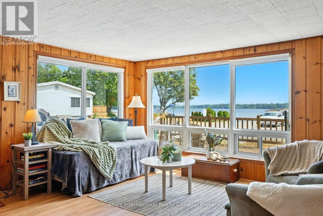 1120 South Kahshe Lake Road, Gravenhurst (morrison)