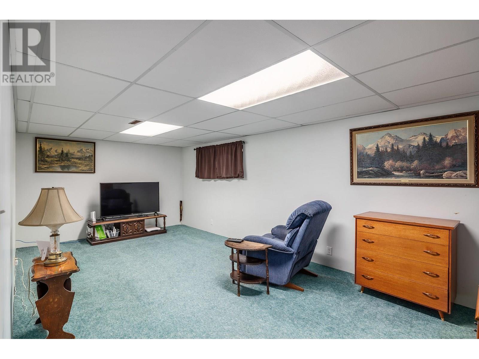 1285 Irene Road. Kelowna, British Columbia