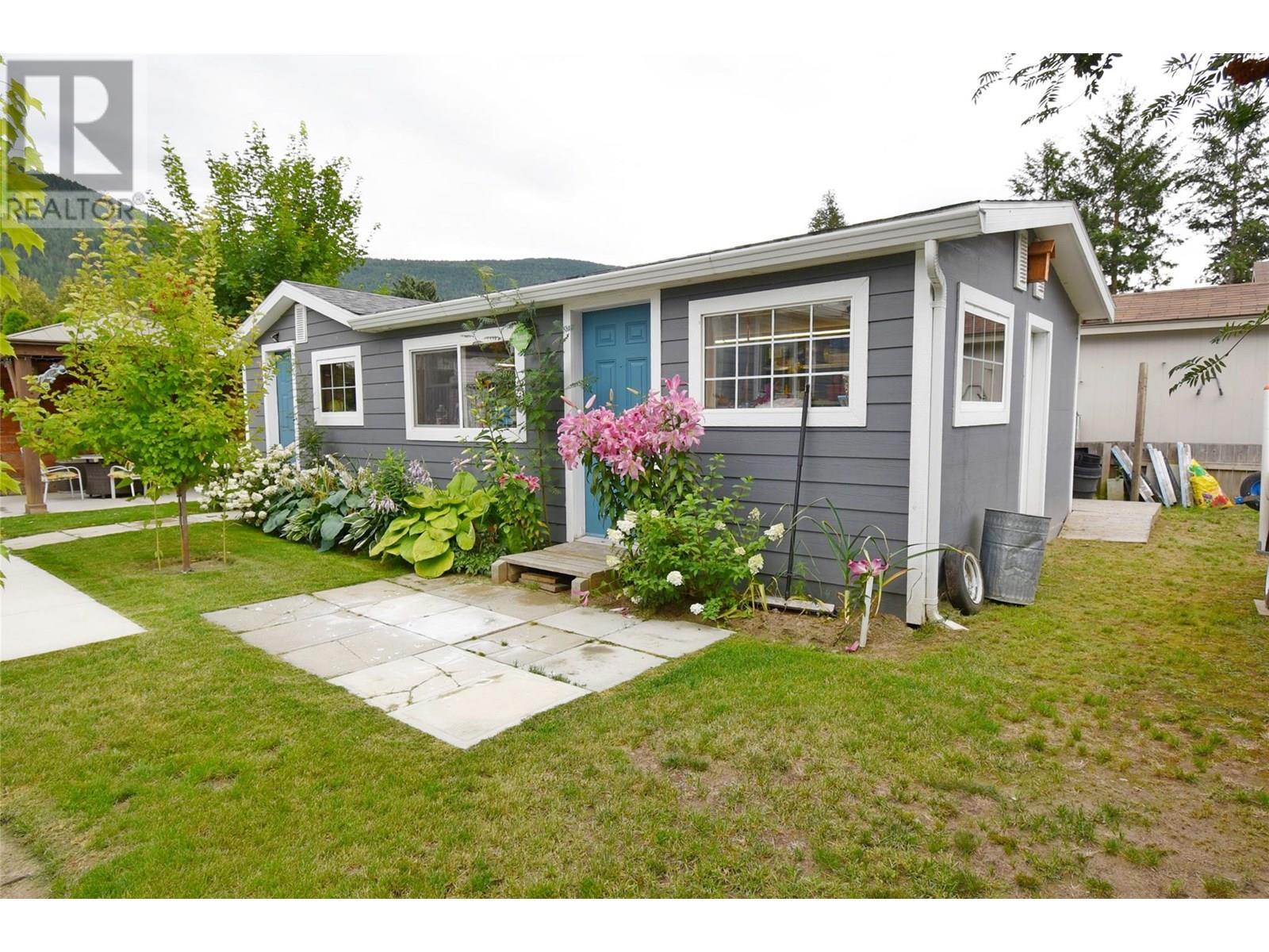 2930 Brown Road Unit# 26. Salmon Arm, British Columbia