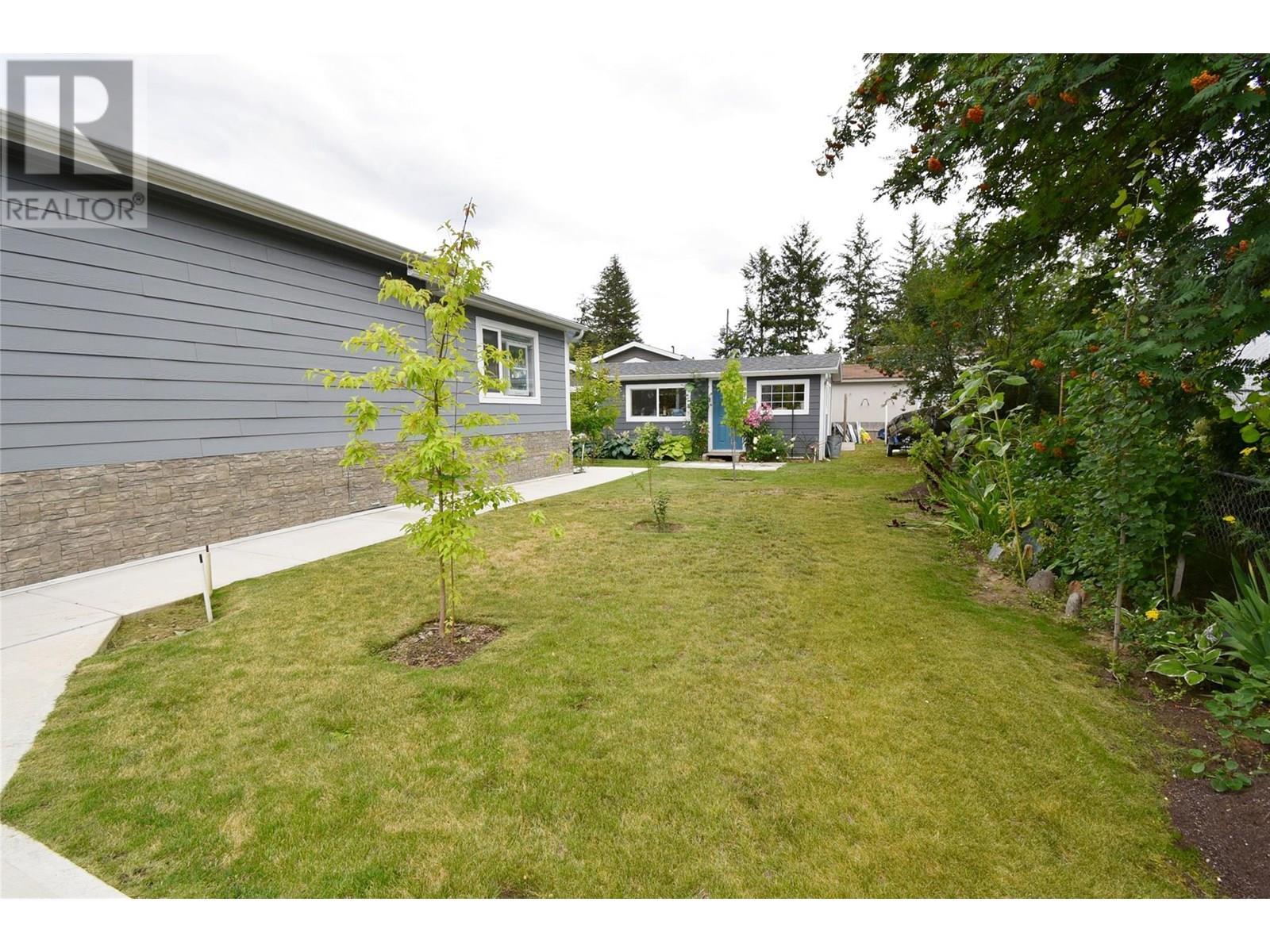 2930 Brown Road Unit# 26. Salmon Arm, British Columbia