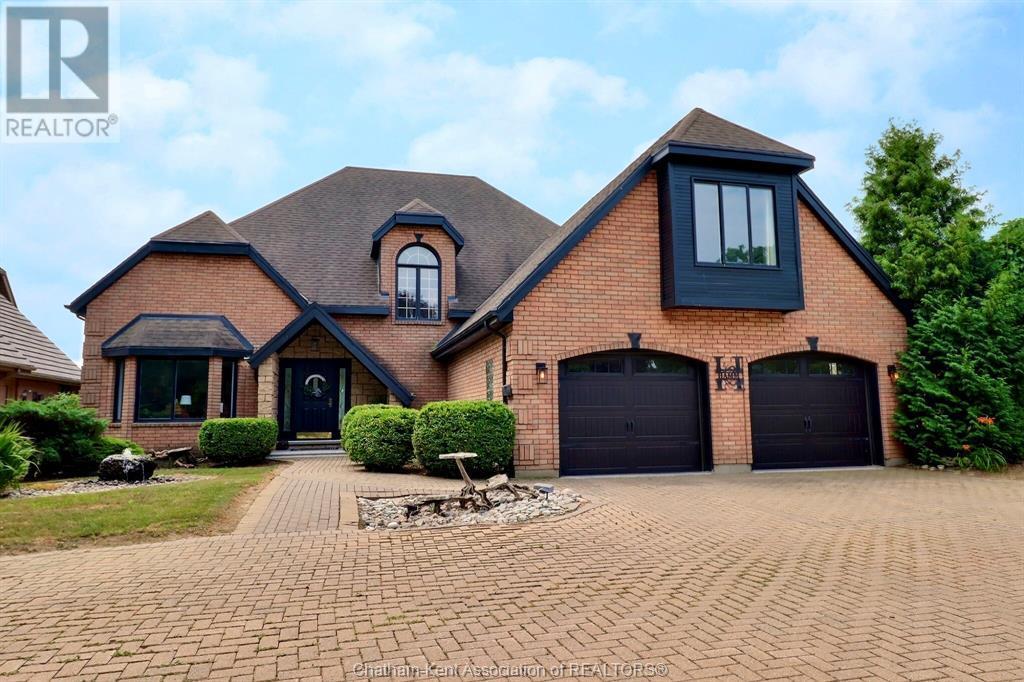 932 Grand Avenue West, Chatham