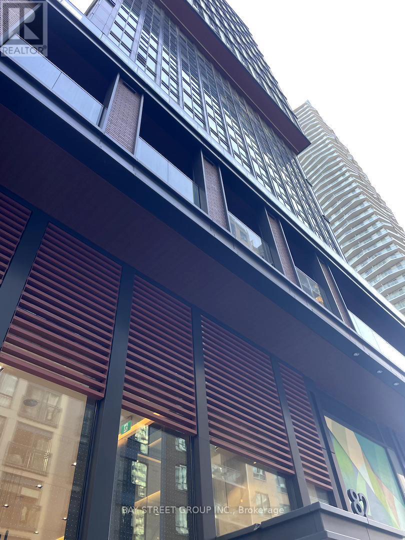 2005 - 82 Dalhousie Street, Toronto (church-Yonge Corridor)