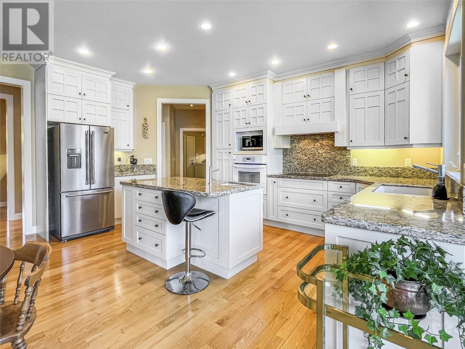 10411 81st Street. Osoyoos, British Columbia