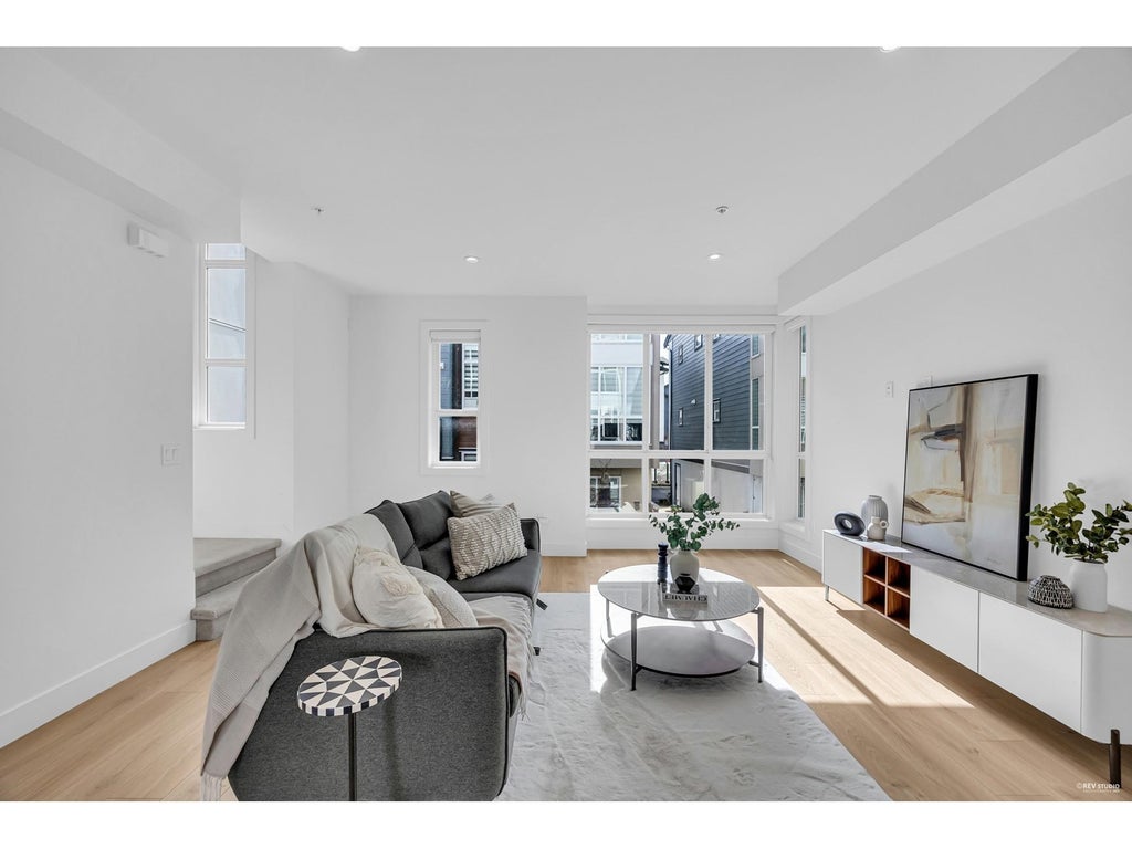 31 7670 207 Street, Langley