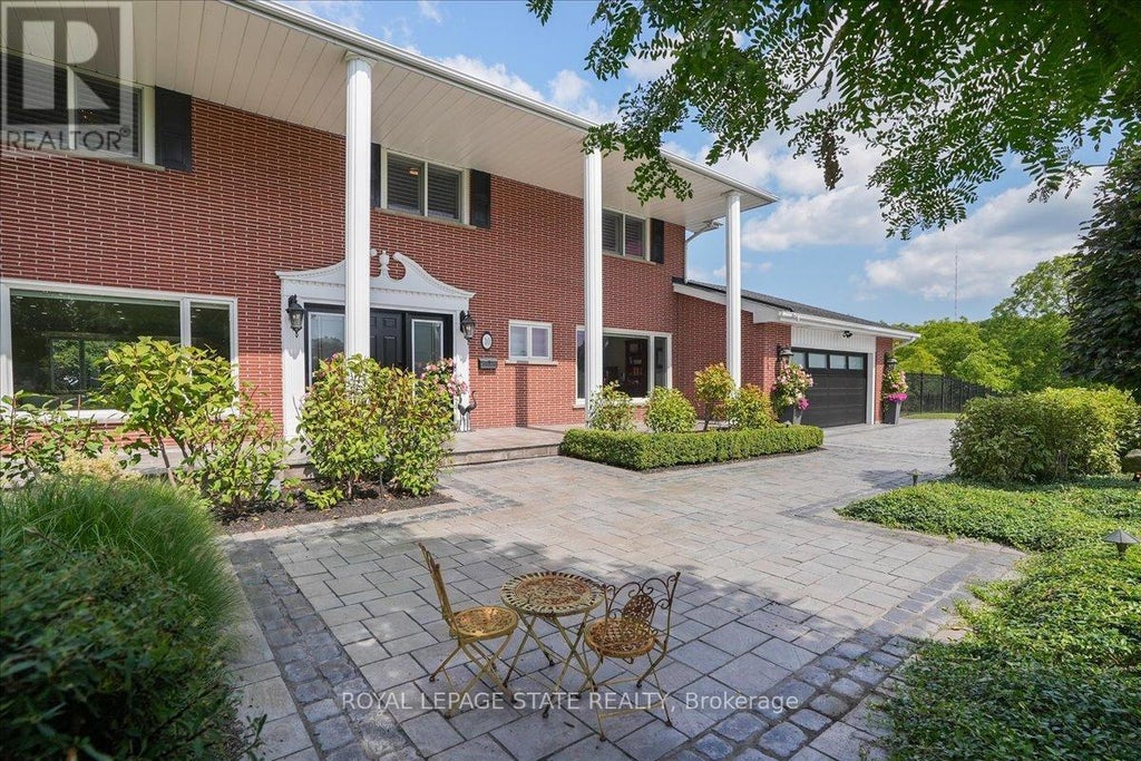 10 Azalea Court, Hamilton (stoney Creek Mountain)