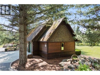 33 Old Town Road. Sicamous, British Columbia