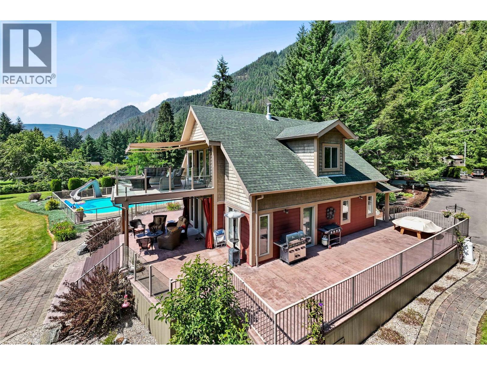 33 Old Town Road. Sicamous, British Columbia