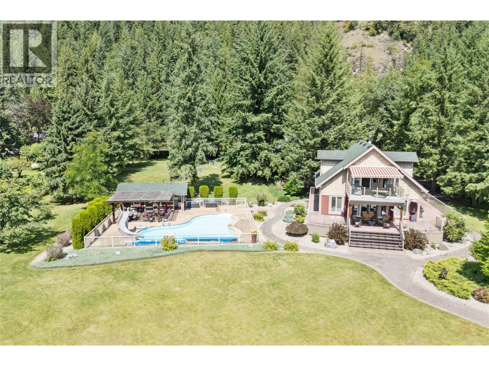 33 Old Town Road. Sicamous, British Columbia