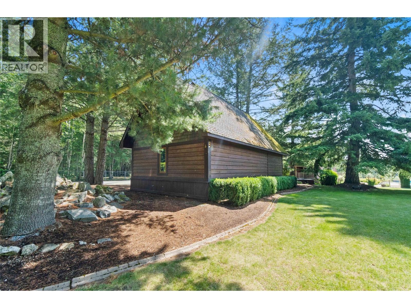 33 Old Town Road. Sicamous, British Columbia