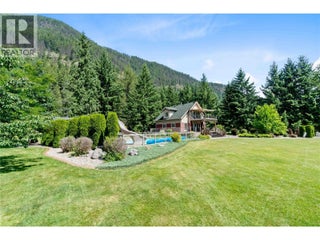 33 Old Town Road. Sicamous, British Columbia