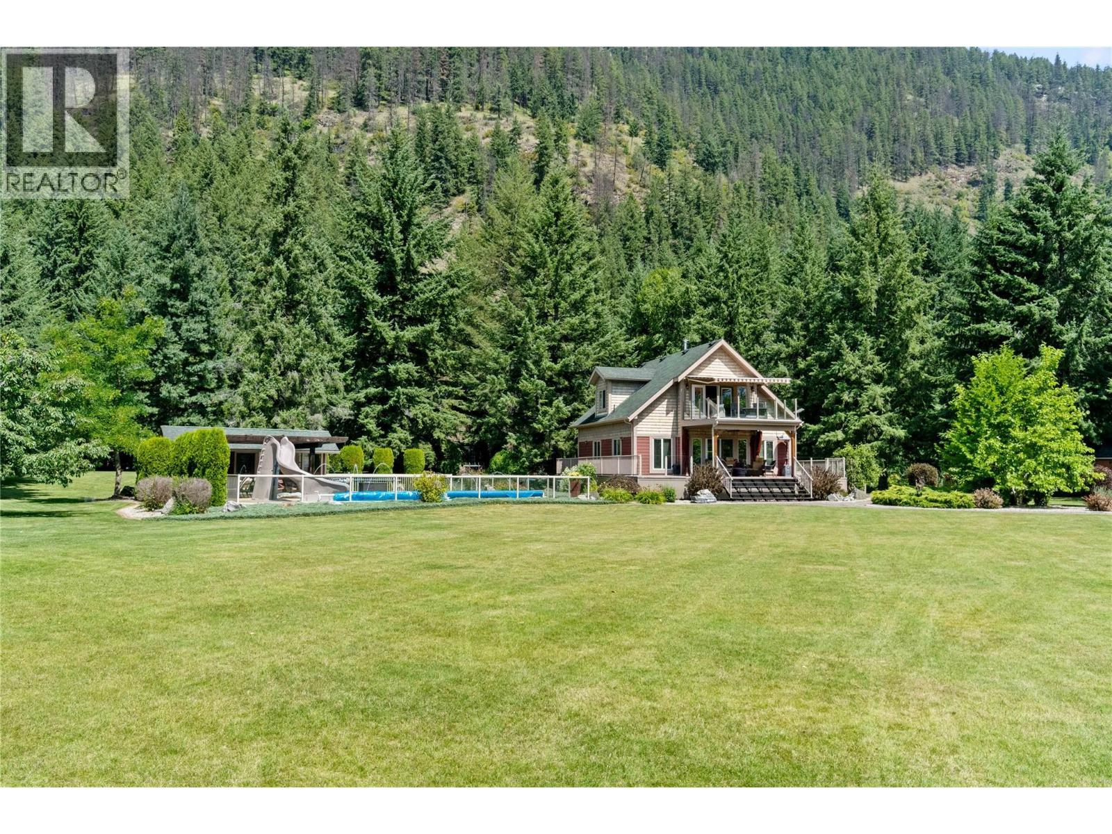 33 Old Town Road. Sicamous, British Columbia