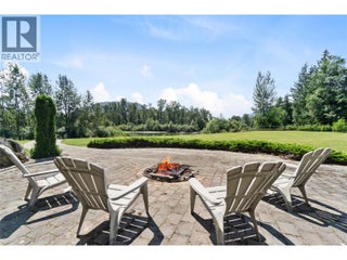 33 Old Town Road. Sicamous, British Columbia