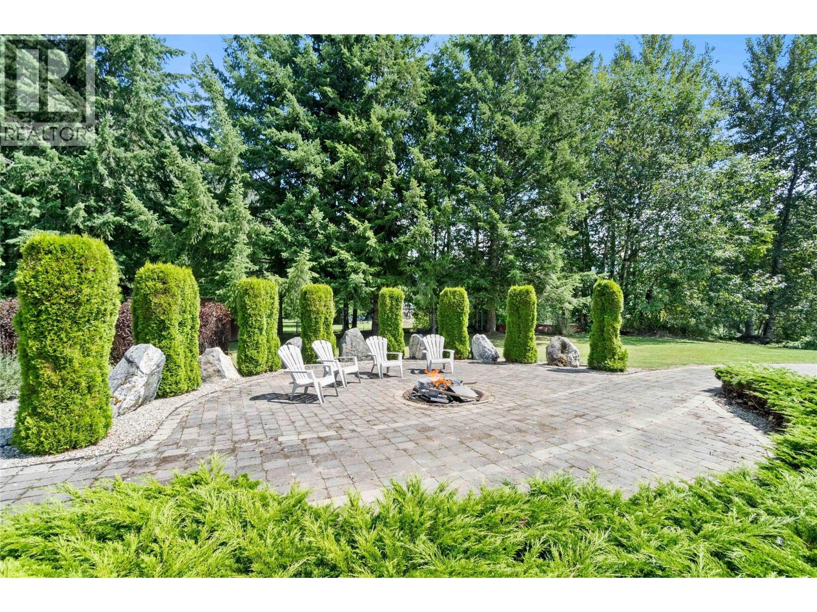 33 Old Town Road. Sicamous, British Columbia