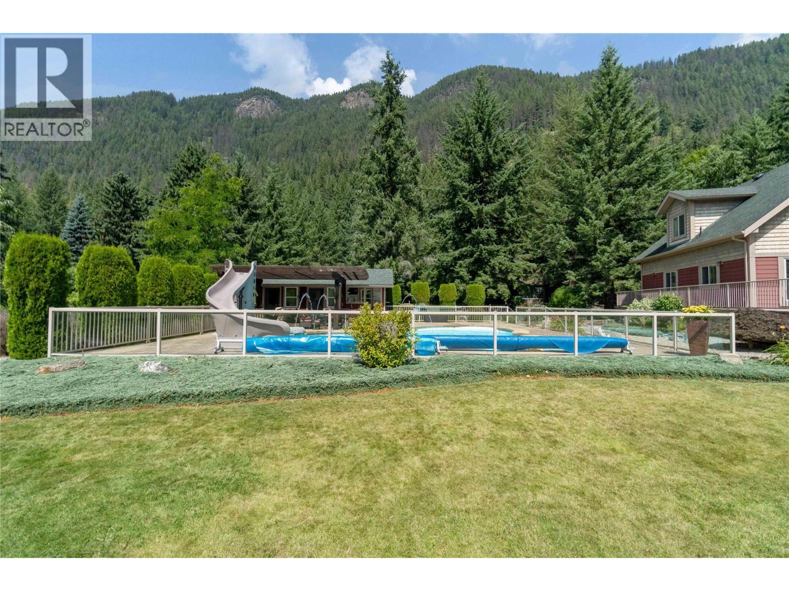 33 Old Town Road. Sicamous, British Columbia