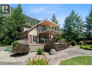 33 Old Town Road. Sicamous, British Columbia