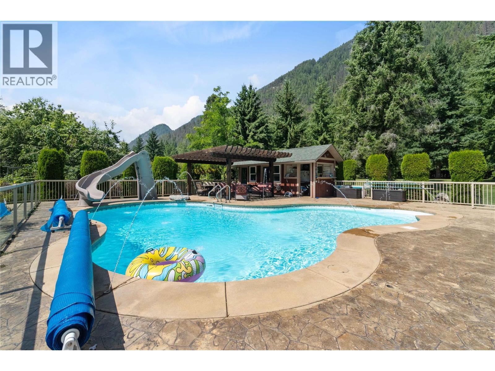 33 Old Town Road. Sicamous, British Columbia