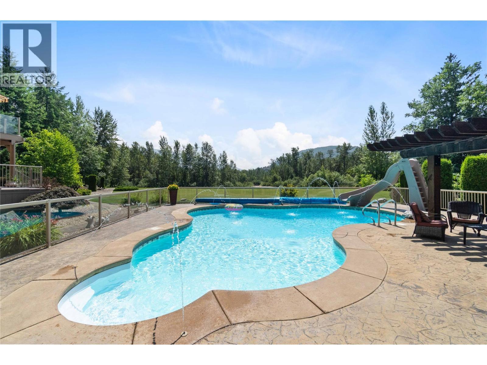 33 Old Town Road. Sicamous, British Columbia