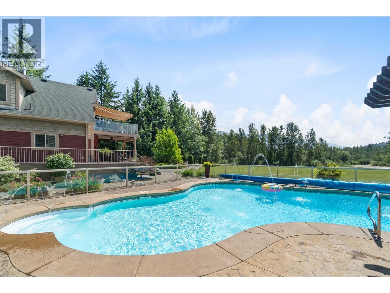 33 Old Town Road. Sicamous, British Columbia