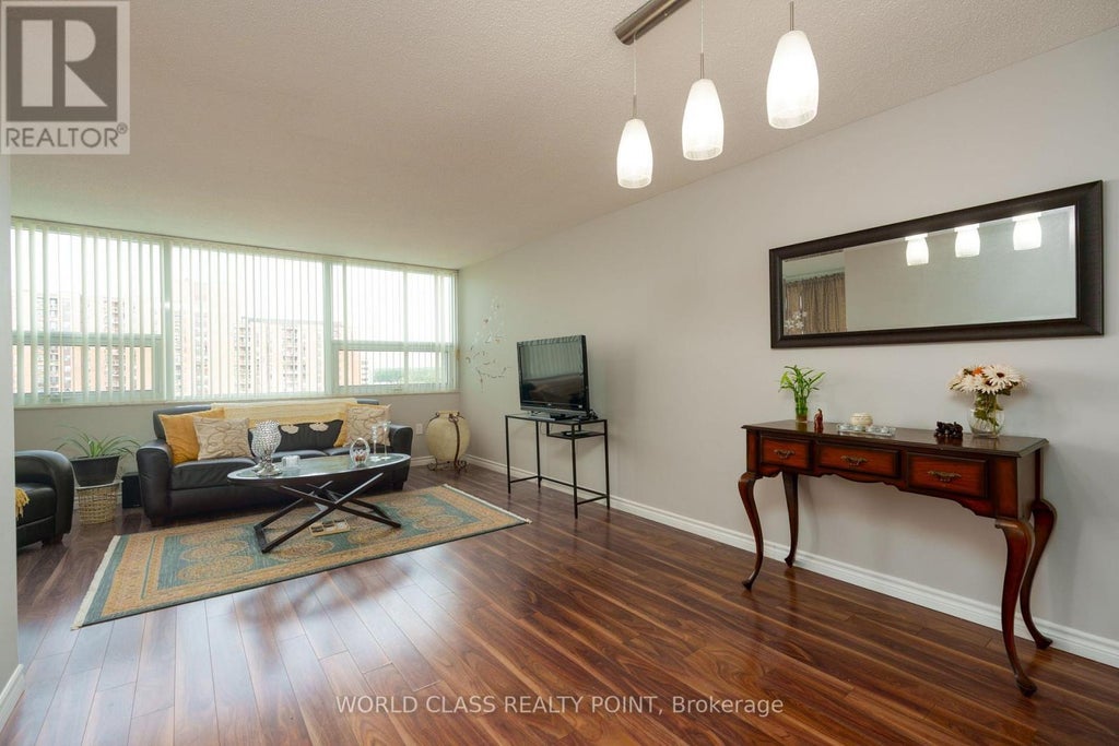 1406 - 121 Ling Road, Toronto (west Hill)