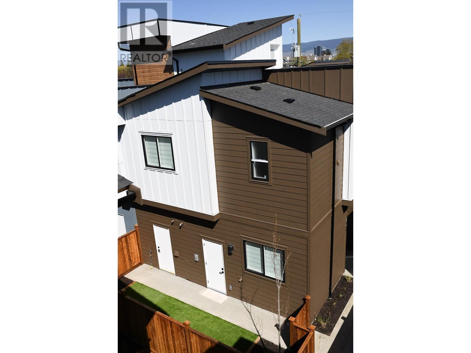 2165 Aberdeen Street. Kelowna, British Columbia