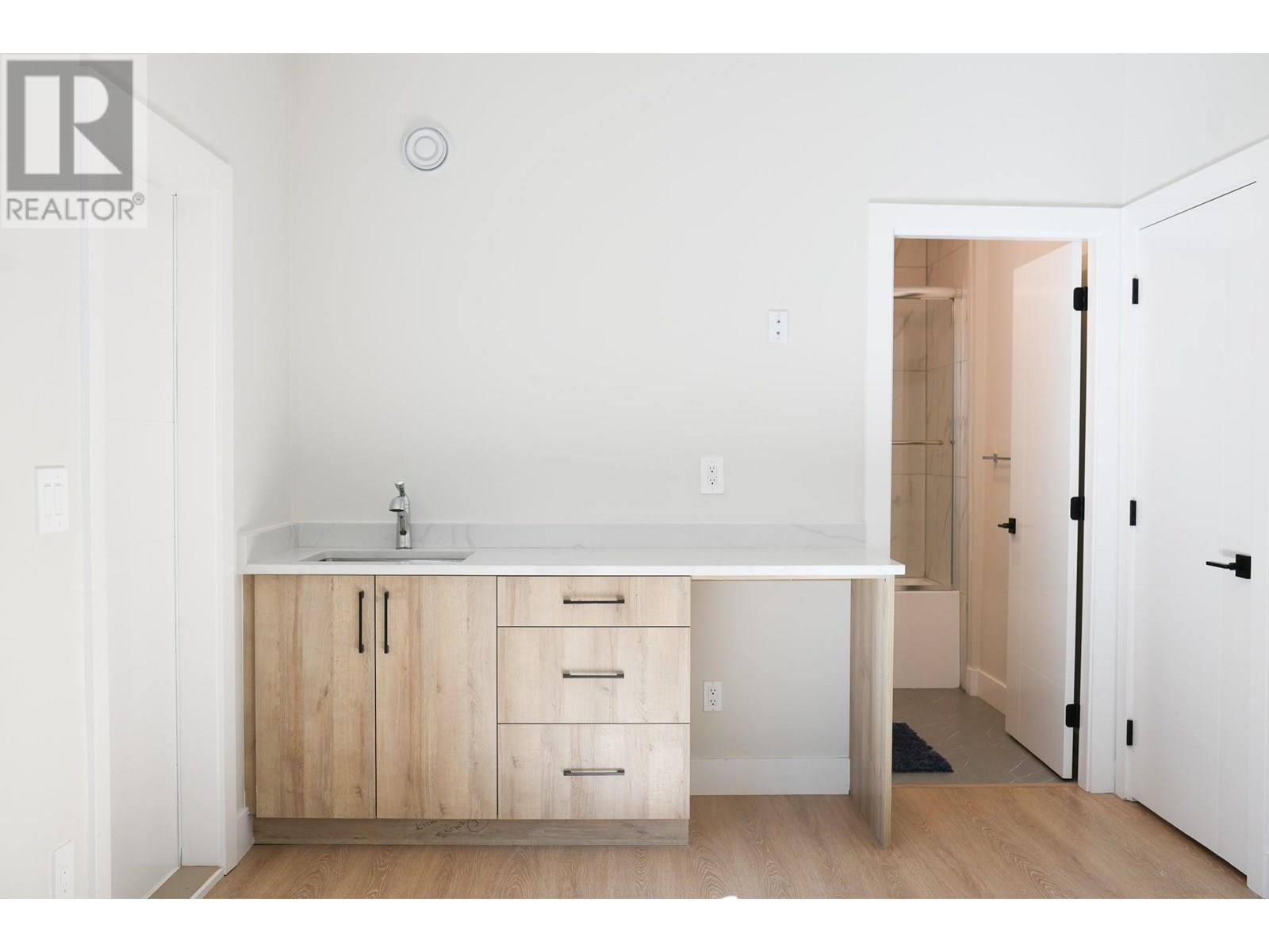 2165 Aberdeen Street. Kelowna, British Columbia