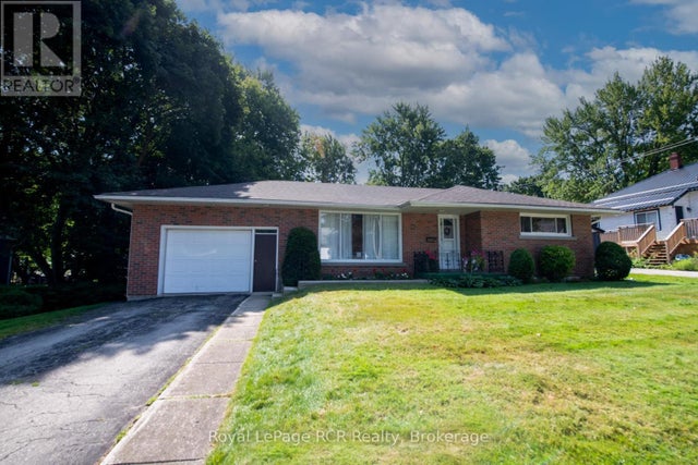 258 Birmingham Street W, Wellington North (mount Forest)